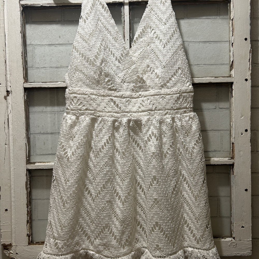 NWT Sugar + Lips White Lace V-Neck Mini Dress - Size M